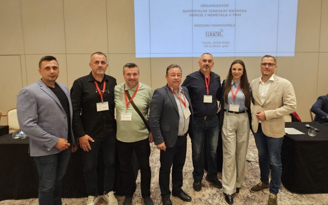 GENERALNI DIREKTOR LUKAVAC CEMENTA GOST NA SKUPŠTINI SAMOSTALNOG SINDIKATA RADNIKA HEMIJE I NEMATALA U TUZLI